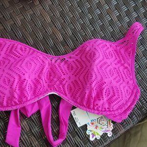DDD bikini top, neon pink lace NEW